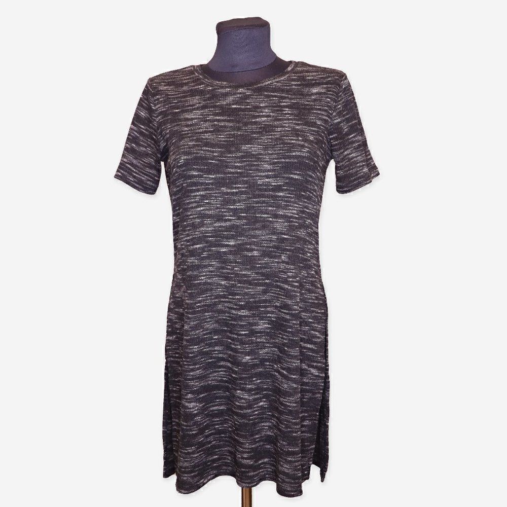 High Slit Short Sleeved Tunic Sz S